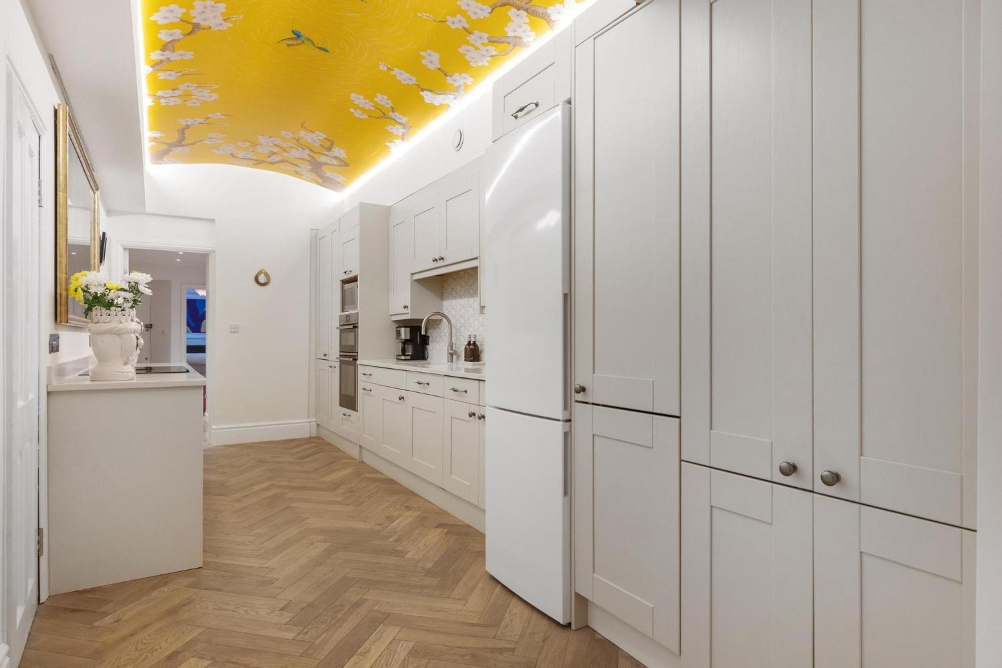 Stylish Kensington Courtyard Appartamento